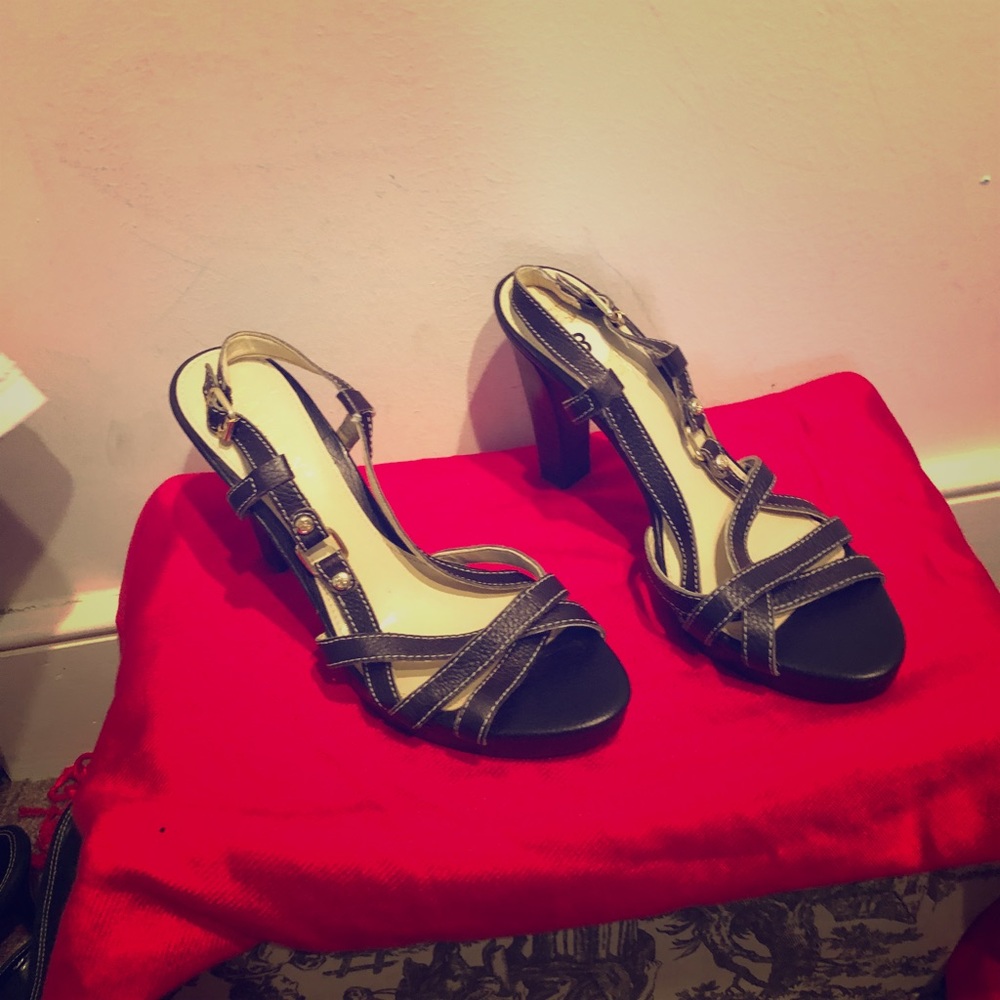 Womans Polo heels
